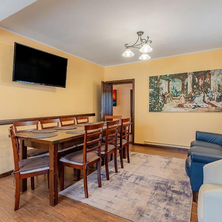 Casa Saraste Hotell Rîşnov Eksteriør bilde