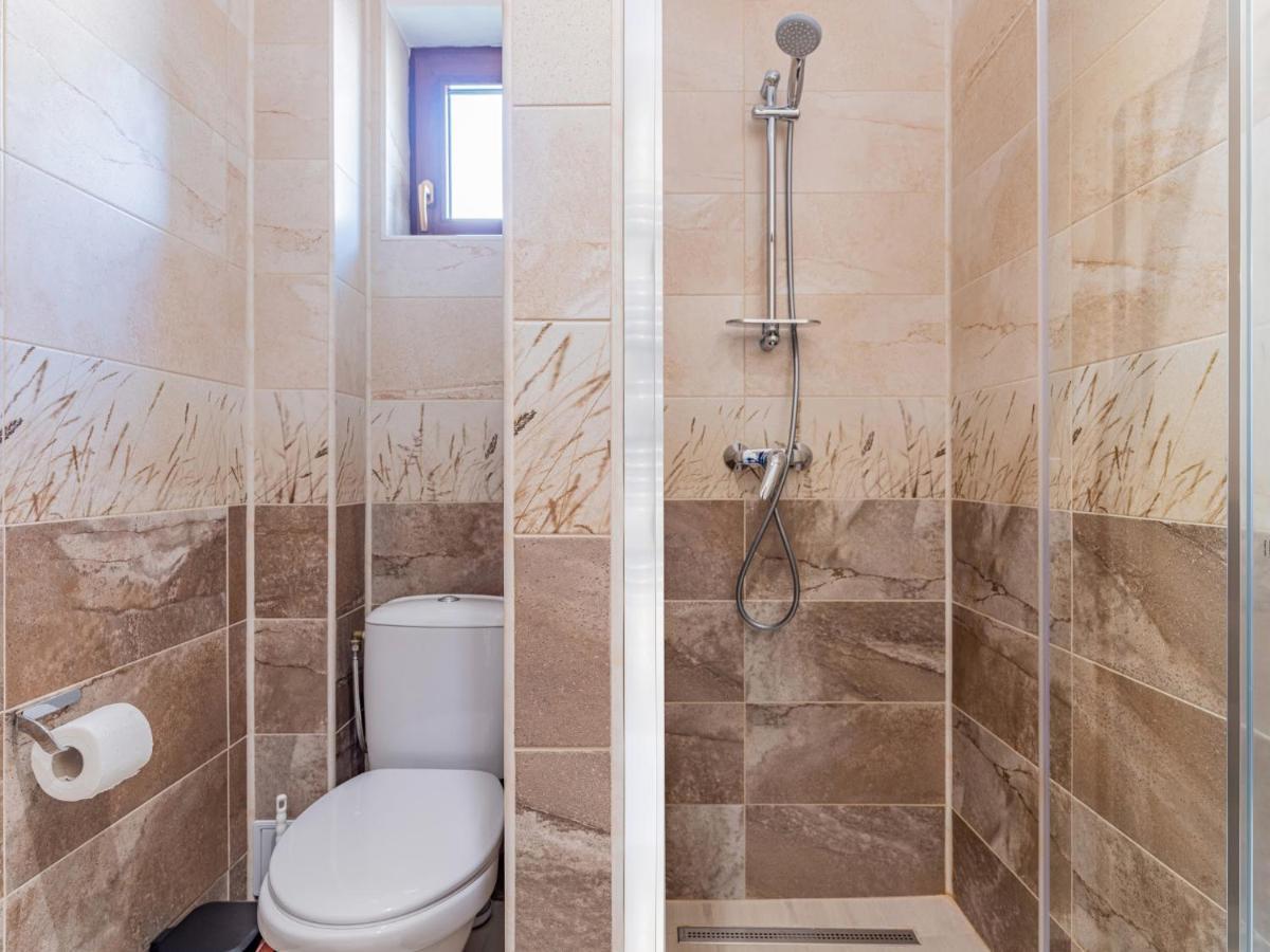 Casa Saraste Hotell Rîşnov Eksteriør bilde